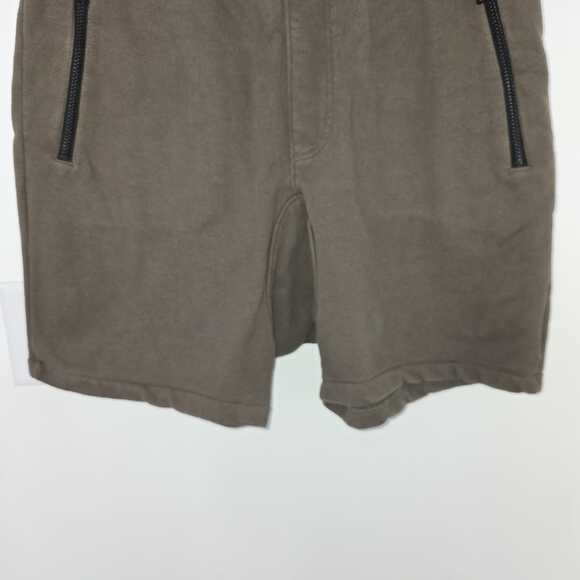 Fear of God Essentials FOG Sweat Shorts Size L Olive Taupe Zip Pocket Fleece - Picture 3 of 7